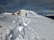 41 Begli affondi nella traccia battuta